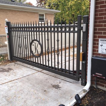Advanced Fence & Gate - Ultra Estate Gate - Fences & Gates Near Me - Mount Prospect, Illinois