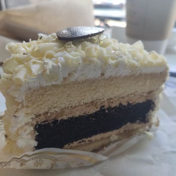 Henri's Bakery & Deli - Bakeries Near Me - Atlanta, Georgia