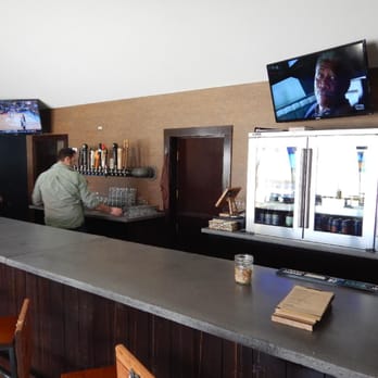 The Side Lot - the bar - Lounges Near Me - Wauconda, Illinois The Side Lot - the bar - Lounges Near Me - Wauconda, Illinois