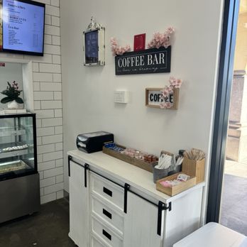 Choco Bakery & Cafe - Coffee station - Coffee & Tea Near Me - Chino, California
