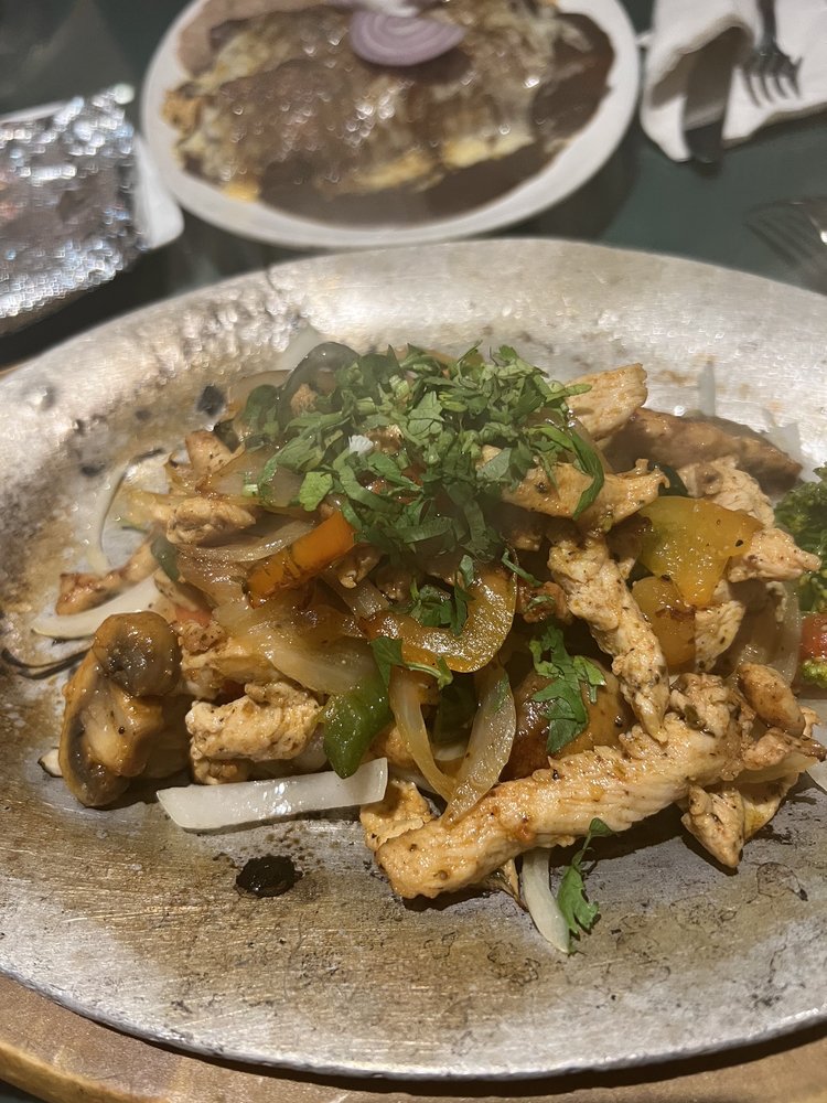 Mamasita Bar & Grill