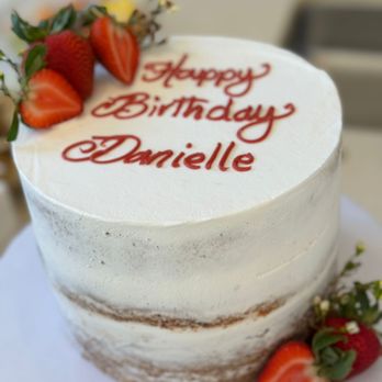 Fancy Cake Bakery - Sisters cake - Desserts Near Me - Tustin, California