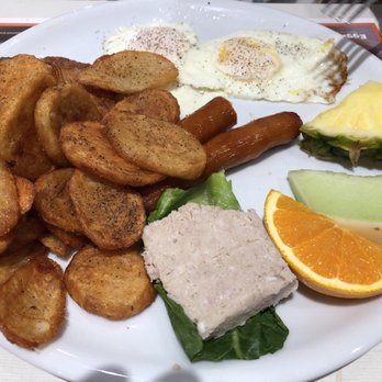 Eggsquis Belleville - Eggs, sausage and potatoes - Breakfast & Brunch Near Me - Belleville, Ontario