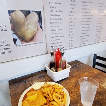 The Big Catch - Seating - Seafood Near Me - Markham, Ontario