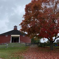 SHELBURNE MUSEUM - Red Barn
