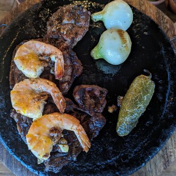 Los Amores de Julia - Mexican Near Me - Hesperia, California