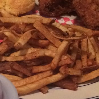 Palomino Bar - Fried chicken, fries, corn muffin - Southern Near Me - Milwaukee, Wisconsin Palomino Bar - Fried chicken, fries, corn muffin - Southern Near Me - Milwaukee, Wisconsin