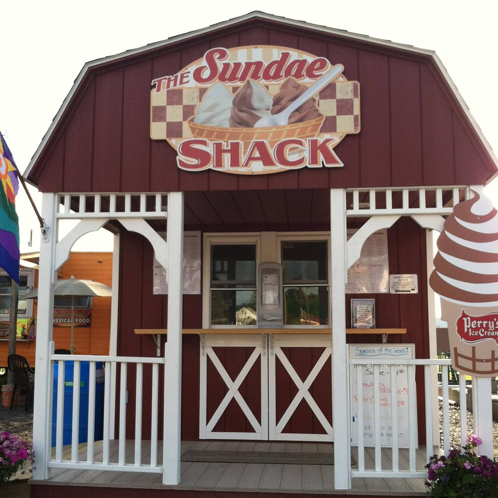 The Sundae Shack Logo