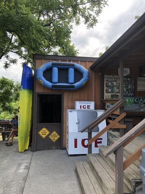 Front Royal Outdoors by null