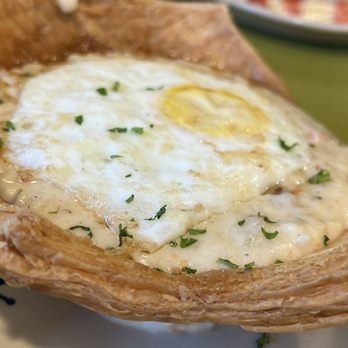 Snooze, an A.M. Eatery - Close up of Breakfast Pot Pie* - Breakfast & Brunch Near Me - Phoenix, Arizona Snooze, an A.M. Eatery - Close up of Breakfast Pot Pie* - Breakfast & Brunch Near Me - Phoenix, Arizona