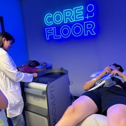 Dr Thaker Wellness - Body Sculpting and Toning with EmSculpt Neo!