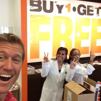 Accelerate Marketing - Our clients LOVE our in office training!  This is Ryan training one of the Stanton Optical office how to get more Google revi... - Marketing Near Me - La Jolla, California