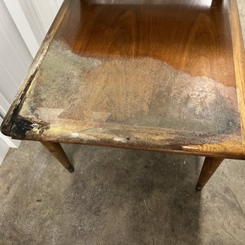 D Street Storage - Ruined 1960s LANE Acclaim end table ($500+ value) - Self Storage Near Me - Salem, Oregon
