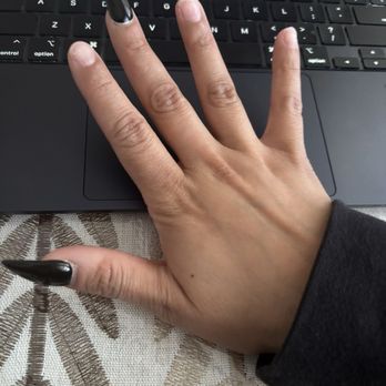 Sunday Nails Spa - Tuesday 3.10 - Nail Salons Near Me - Chicago, Illinois