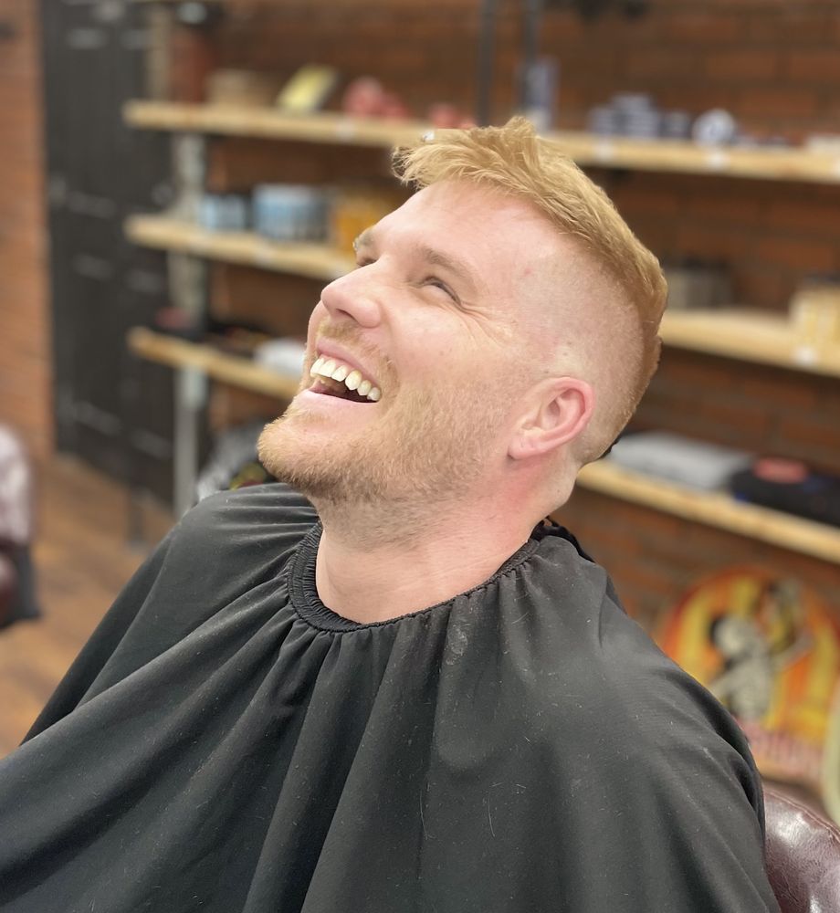 Heather’s Barber Lounge Logo