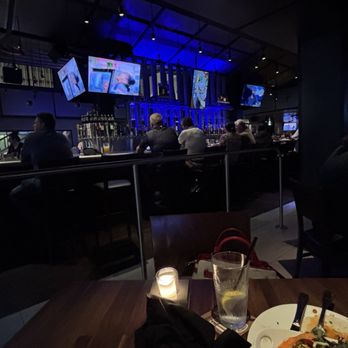 Yard House - Bar - New American Near Me - Seattle, Washington