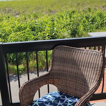 Old Colonial Motel - My favorite spot on the deck! - Hotels Near Me - Old Orchard Beach, Maine