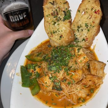 Dove Mountain Brewing - Chicken Pasta - Brewpubs Near Me - Marana, Arizona Dove Mountain Brewing - Chicken Pasta - Brewpubs Near Me - Marana, Arizona