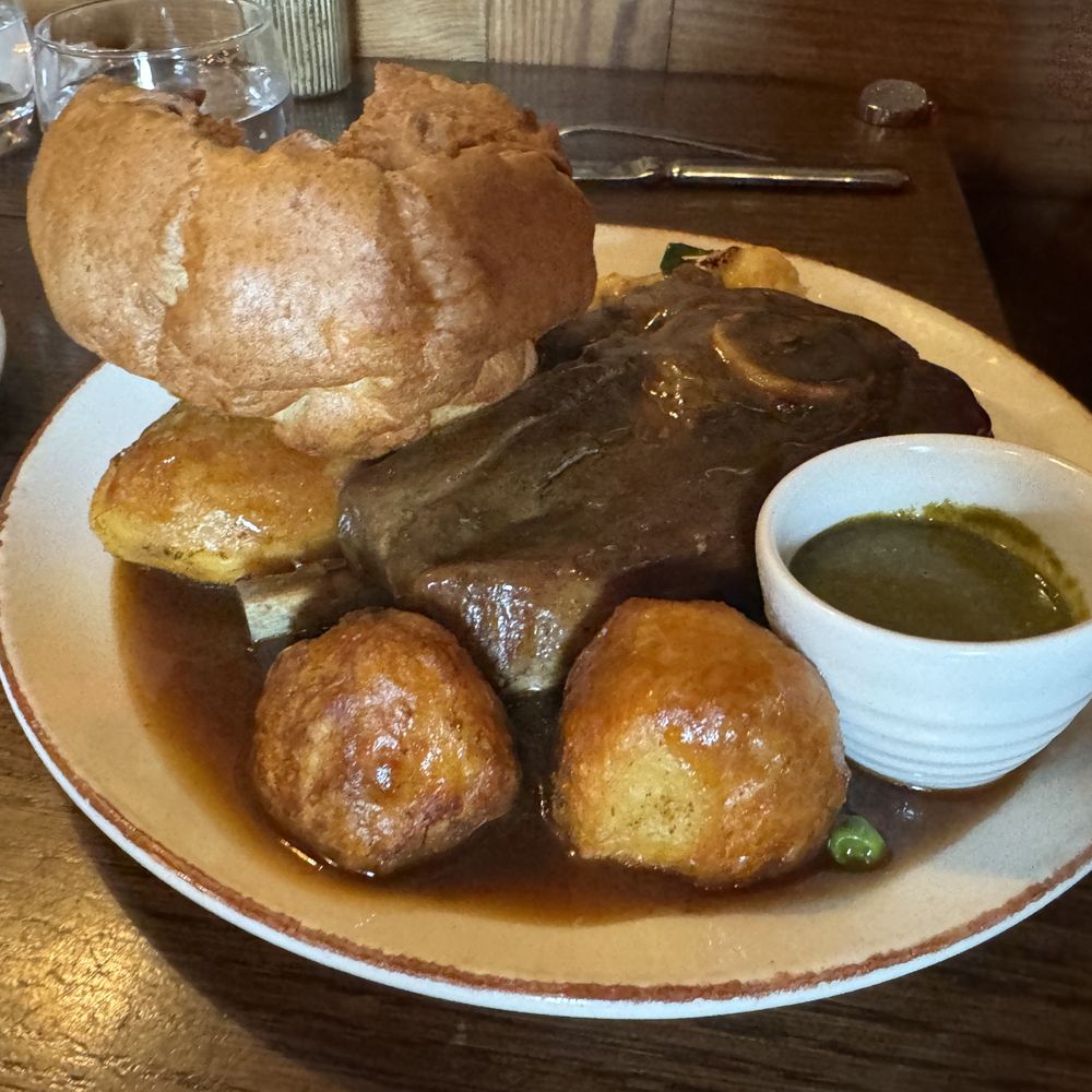 The Victoria - Lamb Roast - Pubs Near Me - Paddington, XGL The Victoria - Lamb Roast - Pubs Near Me - Paddington, XGL