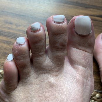 American Nail Bar - Crooked nails, uneven polish, clear coat on my cuticles - Nail Salons Near Me - Arlington, Texas