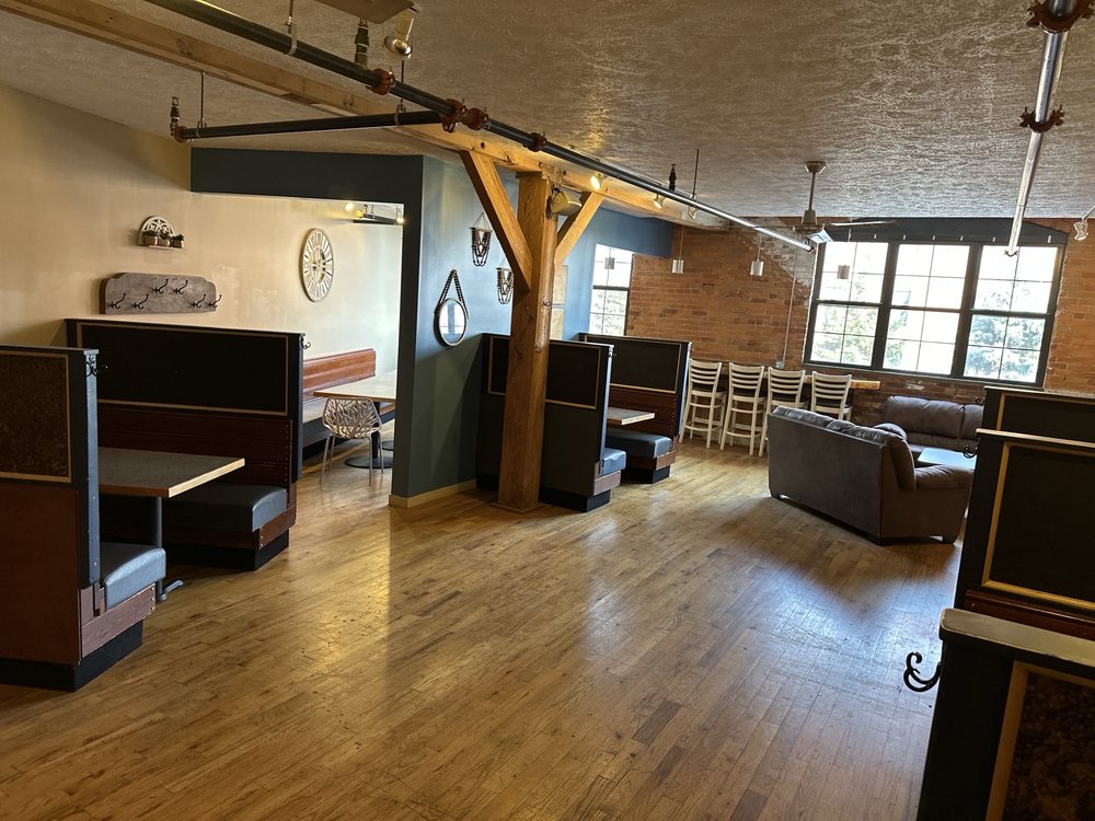 Ollie’s Coffee & Cafe Logo