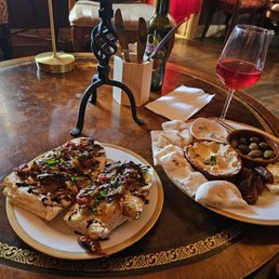 Bruschetta, Menzel Plate & most delicious Midsummer's Night Meade! Bruschetta, Menzel Plate & most delicious Midsummer's Night Meade!