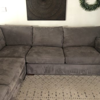 Quality Carpet & Flooring - Couch and rug steam cleaned - Carpet Cleaning Near Me - Simi Valley, California Quality Carpet & Flooring - Couch and rug steam cleaned - Carpet Cleaning Near Me - Simi Valley, California