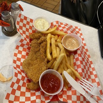 Cravin Crawfish - Cajun/Creole Near Me - Tacoma, Washington