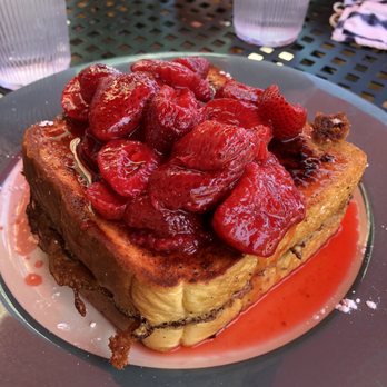 Lake-Aire Restaurant - Stuffed French toast with strawberries - Breakfast & Brunch Near Me - Lake Geneva, Wisconsin Lake-Aire Restaurant - Stuffed French toast with strawberries - Breakfast & Brunch Near Me - Lake Geneva, Wisconsin