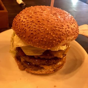 Curry & Beer - Burgers Near Me - Berlin, BE Curry & Beer - Burgers Near Me - Berlin, BE