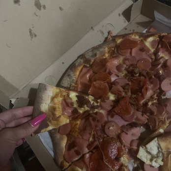 Tarantino's - Post apocalyptic pizza - Pizza Near Me - Puerto Vallarta, JAL Tarantino's - Post apocalyptic pizza - Pizza Near Me - Puerto Vallarta, JAL