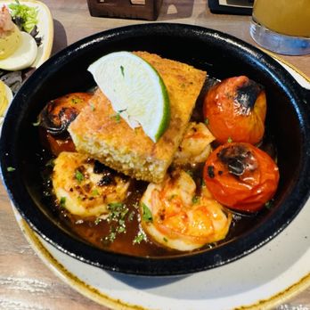 Monkeypod Kitchen - Sizzling shrimp - Tacos Near Me - Honolulu, Hawaii Monkeypod Kitchen - Sizzling shrimp - Tacos Near Me - Honolulu, Hawaii