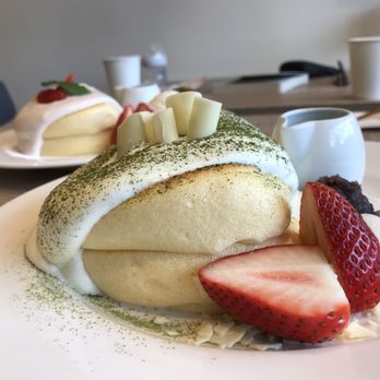 Fluffy Fluffy Dessert Cafe - Soufflé pancakes! - Desserts Near Me - Toronto, Ontario Fluffy Fluffy Dessert Cafe - Soufflé pancakes! - Desserts Near Me - Toronto, Ontario