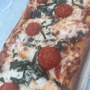 Rooftop 120 - Flatbread - Lounges Near Me - Glastonbury, Connecticut