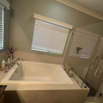 Templeton Glass - Tub & shower enclosure - Windows Installation Near Me - Paso Robles, California Templeton Glass - Tub & shower enclosure - Windows Installation Near Me - Paso Robles, California