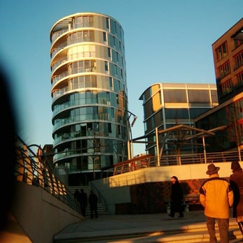 Vasco-da-Gama-Platz - Public Plazas Near Me - Hamburg, HH