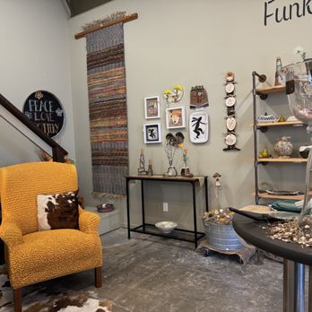 Funkytown Pottery - Interior - Art Galleries Near Me - Cambria, California