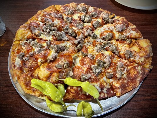 Bonnie & Clyde's Pizza Parlor by null
