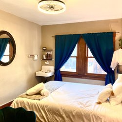 Palomar Hotel - 'Spirit of Temecula' room