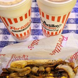 Portillo's Buena Park - Polish Sausage, choc cake shake, strawb choc shake 5/5