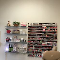 Little Lounge Nail Spa