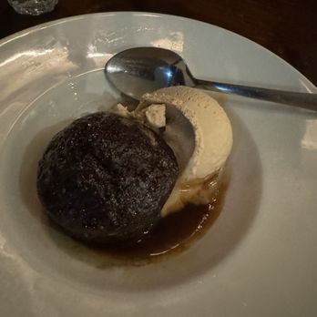 The White Bear - Pubs Near Me - London, XGL The White Bear - Pubs Near Me - London, XGL