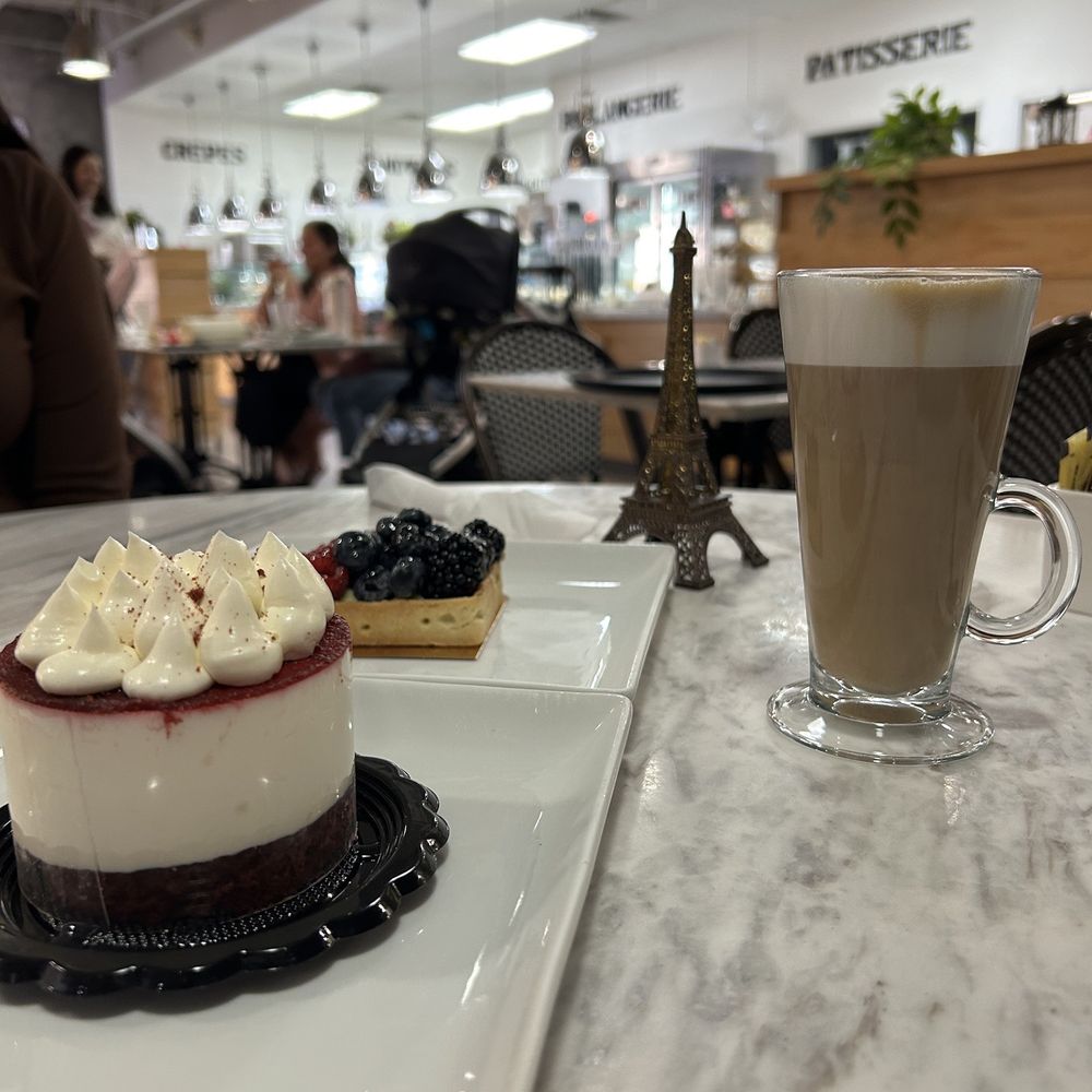 Flo Paris - Dessert + Hot Latte Berry Tarte Red Velvet Cheesecake - Bakeries Near Me - Houston, Texas Flo Paris - Dessert + Hot Latte Berry Tarte Red Velvet Cheesecake - Bakeries Near Me - Houston, Texas