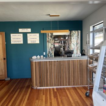 Whidbey Pies - Desserts Near Me - Langley, Washington
