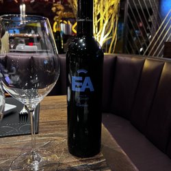 OX Room Steakhouse - Portuguese wine !