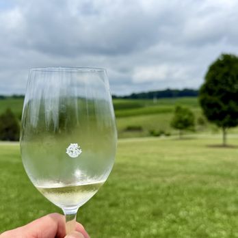 Stone Tower Winery - Wineries Near Me - Leesburg, Virginia