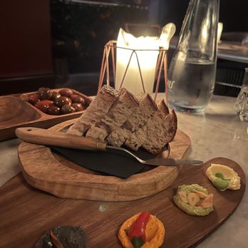 Pastiche - Bread and butter palette - Cocktail Bars Near Me - Toronto, Ontario Pastiche - Bread and butter palette - Cocktail Bars Near Me - Toronto, Ontario