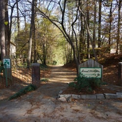 Lionel Hampton Trail, Flamingo Dr entrance