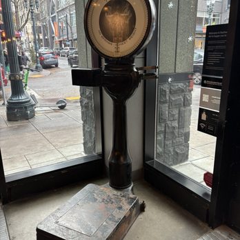 Starbucks - Old scale near front entrance - Coffee & Tea Near Me - Portland, Oregon Starbucks - Old scale near front entrance - Coffee & Tea Near Me - Portland, Oregon
