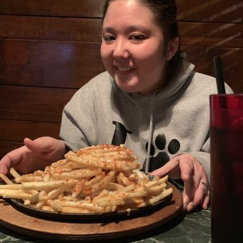 Cruisin - Chicken Horse shoe dinner platter (Huge!) my daughter Lisa was (delightfully) horrified!!! - American Near Me - Gilberts, Illinois Cruisin - Chicken Horse shoe dinner platter (Huge!) my daughter Lisa was (delightfully) horrified!!! - American Near Me - Gilberts, Illinois